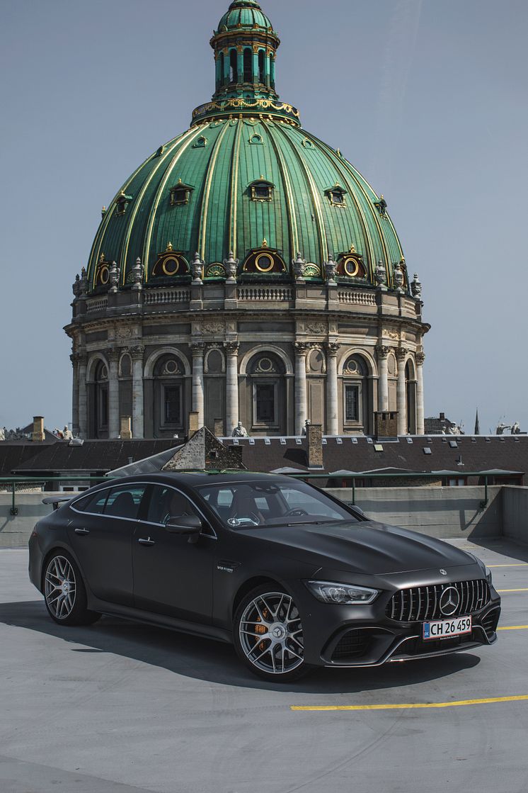 Mercedes-AMG GT 63 s