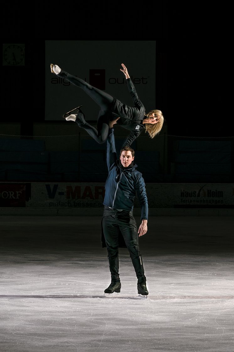 Aljona Savchenko und Bruno Massot: Comeback-Training für HOLIDAY ON ICE