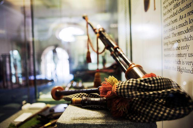 A set of Border Pipes from the Morpeth Chantry Bagpipe Museum.jpg