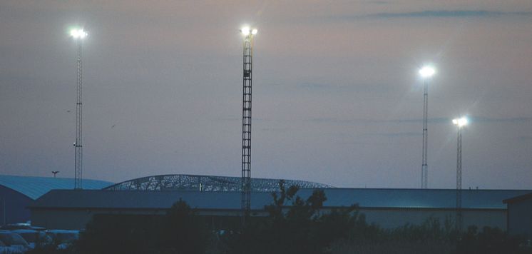 Halmstad Hamn miljösatsar med LED mastbelysning på biluppställningsyta