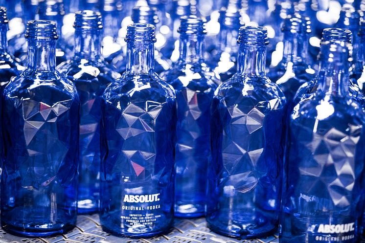 Absolut Facet1