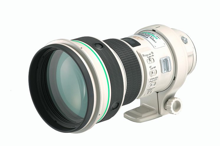 2 - Canon EF400DO
