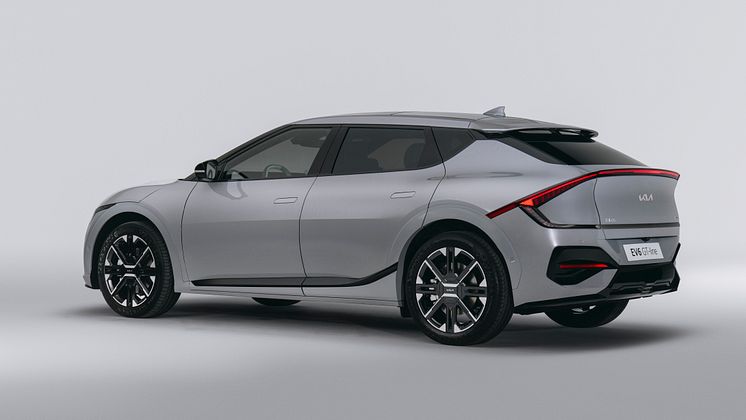 kia-new-ev6-my25-wolf-grey-studio-static-highres-9.jpg
