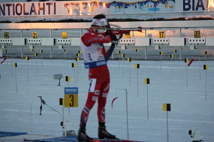 Ole Einar stående skyting 