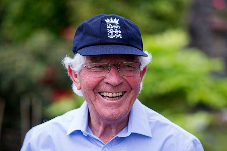 2. Alan Jones England Cap 696 (credit - Chris Fairweather, Huw Evans Agency).JPG