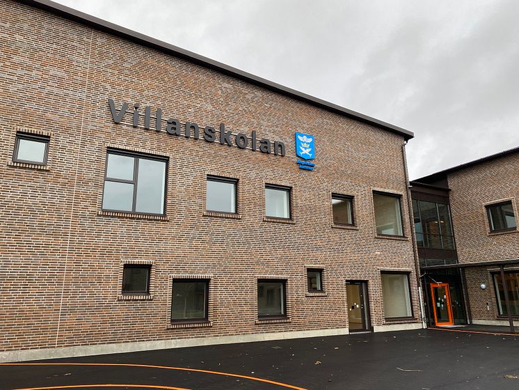 Villanskolan, exteriör