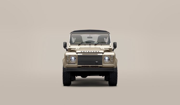 1326_SC_HP_LRCLASSIC_V8_SOFTTOP_HERO_02_DeadFront_v3a.jpg