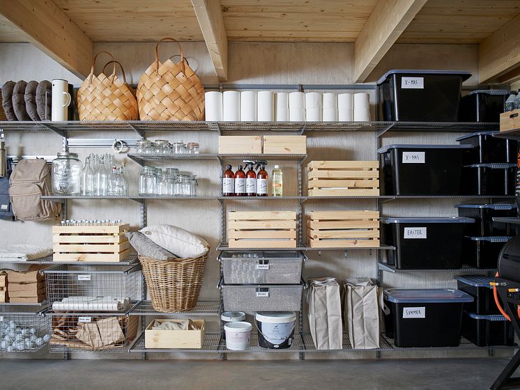 Elfa_Garage_Storage_Interior_Click-in_system_Classic_2022_01_10