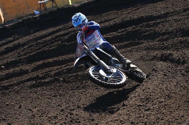 2023041001_010xx_JMX_Rd1_富田選手_4000