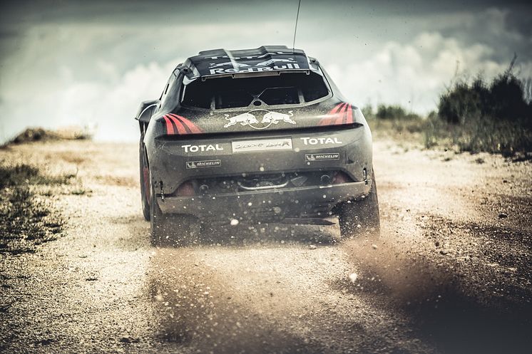 Peugeot 2008 DKR test Frankrike_02