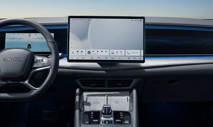 03、SEALION 7_LHD_Interior_Black_Touchscreen_download.jpg