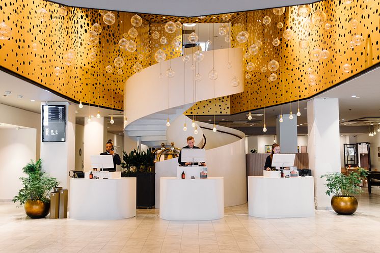 Hotel C