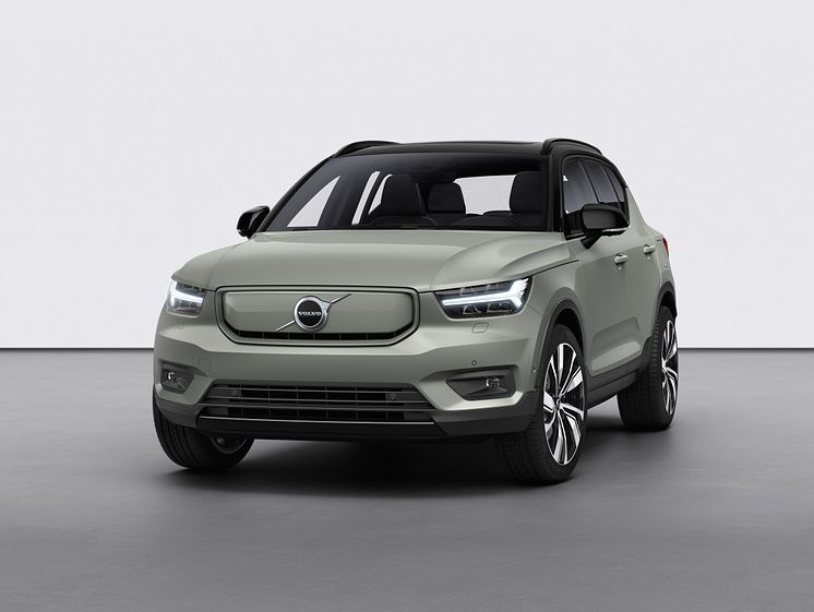 Volvo XC40 Recharge P8 AWD i Sage Green