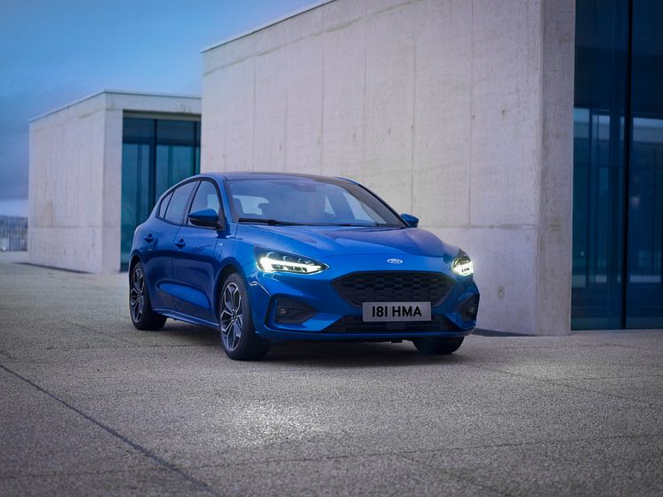 FORD_2018_FOCUS_ST-LINE__09