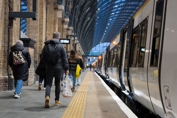Passengers on Platform 4, boarding the first Class 379 service, from King's Cross to Letchworth Garden City 11.02.25.jpeg