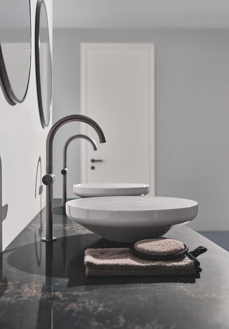 GROHE_Atrio Private Collection_basin mixer_Hard Graphite_21142AL0_Mood 3