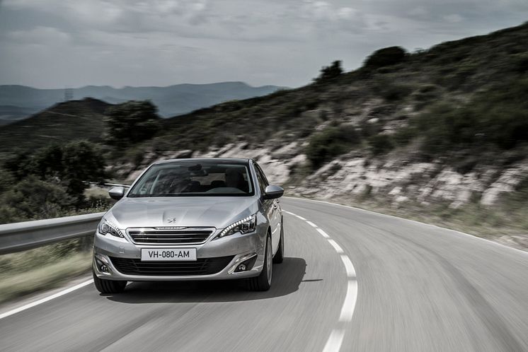 Nya Peugeot 308 - en elegant och modern sedan