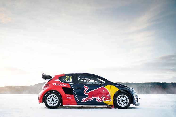 Världsmästarna Team Peugeot Hansen välkomnar Sebastien Loeb till 2016 års säsong