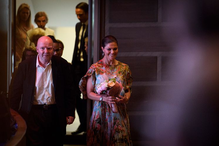 Wolf Erlbruch and Swedish crown princess Victoria