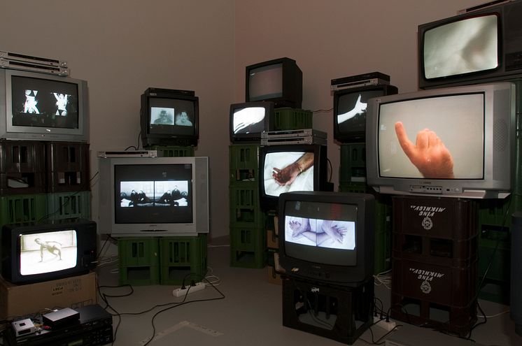 Resan till månen/A Trip to the Moon, Douglas Gordon, Pretty much every film and video work from about 1992 until now. To be seen on monitors, some with headphones, others run silently, and all simultaneously, 1992-
