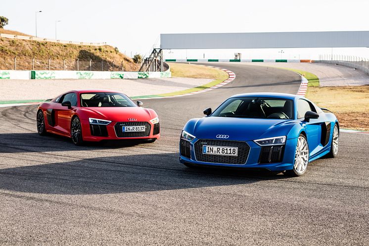 R8 V10 & R8 V10 Plus front