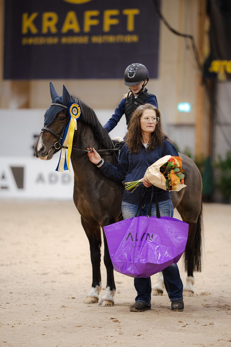 Segrare kat C Småland Ridskole Equitation Alissa Meldgaard - Merlin, Lammhults Ridklubb.jpg