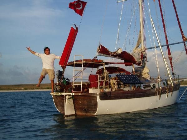 Bu yılki  Caretta Caretta Yat Rallisinde Karpaz Gate Marina’nın özel konuğu  Ünlü Denizci Özkan Gülkaynak