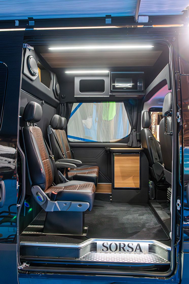 IVECO Daily interior
