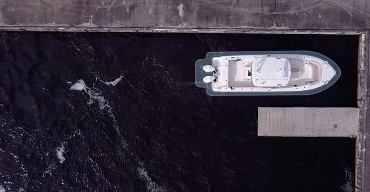 Hi-res image - FLIR - Boston Whaler and Mercury Marine are the first to demonstrate the Raymarine DockSense™ assisted docking system on an outboard-powered Boston Whaler vessel at Mercury’s Lake X testing facility. 