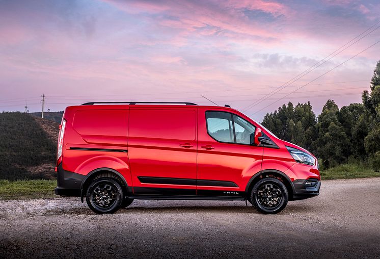 Ford Transit Custom Trail 2020