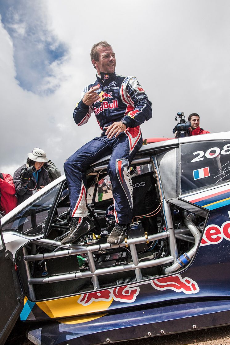 Seger för Peugeot med Sébastien Loeb i 208 T16 Pikes Peak