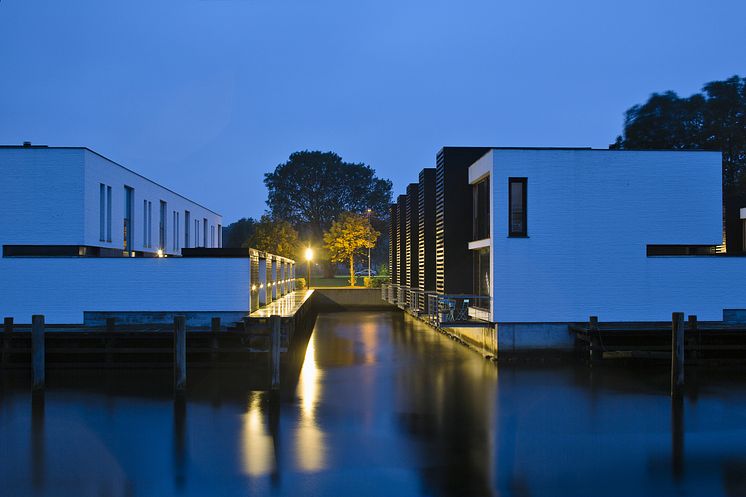 The Canal Houses, Kanalhusene