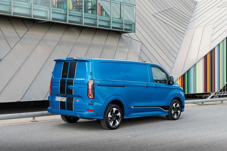 2025 Ford E-Transit Custom Sport (19).jpg