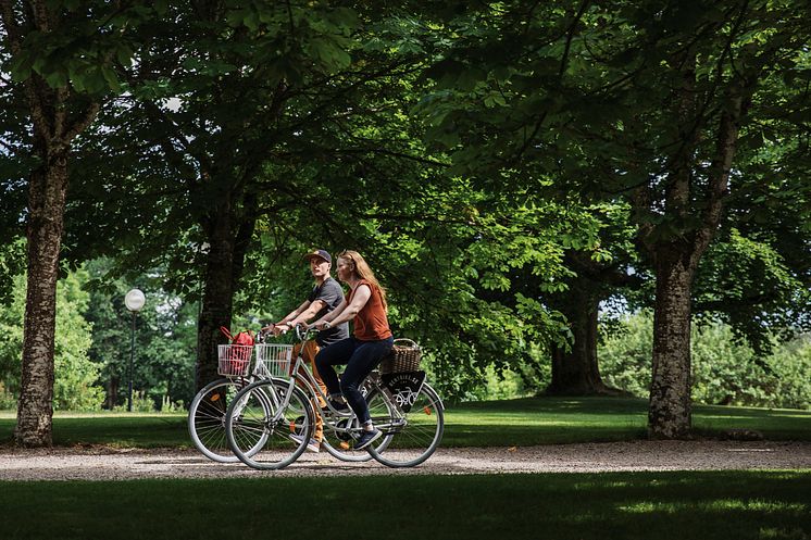 Cykling vid Huseby Bruk, foto Alexander Hall