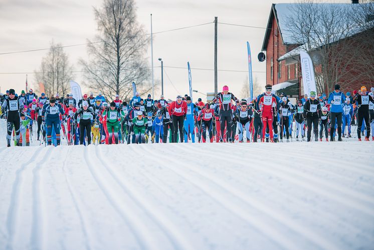 570 menn og damer på startstreken i fjor