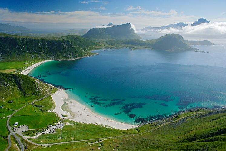 Haukelandstrand beach Lofoten -Photo - Bård Løken - www.nordnorge.com (1).jpg