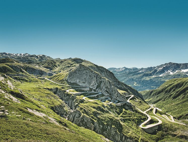 Gotthard-Passstrasse-Tremola- bei Airolo 