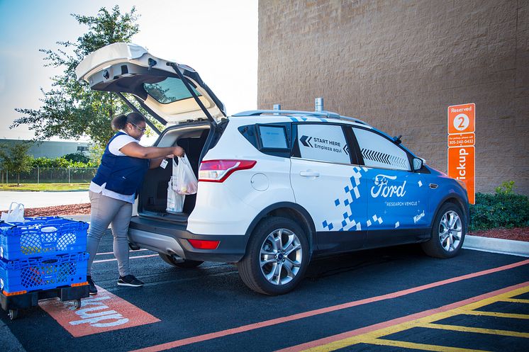 Ford indgår samarbejde med Walmart