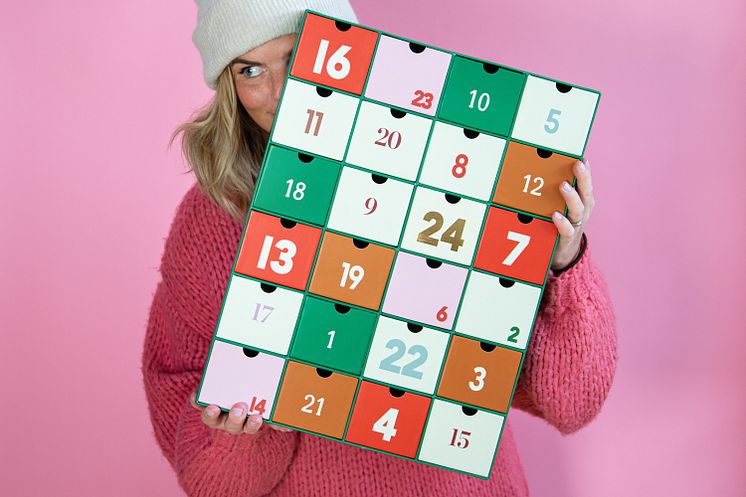 Advent kalender VÄNTAN Lagerhaus jul december 2022 kopiera