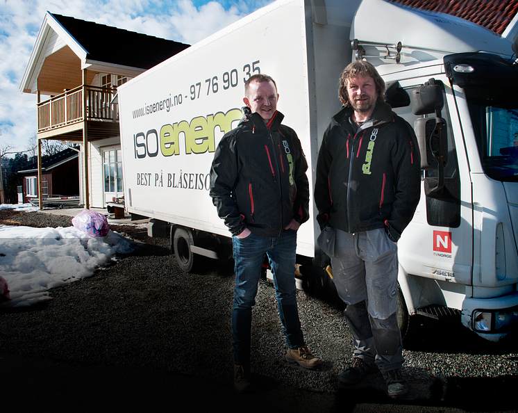 Børre Finsrud, till höger, och kollegan Frode Næss har målet att Isoenergi AS snart är en rikstäckande lösullsentreprenör. 