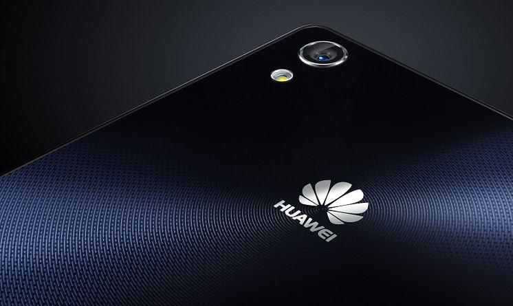 Ascend P7 Black Detail