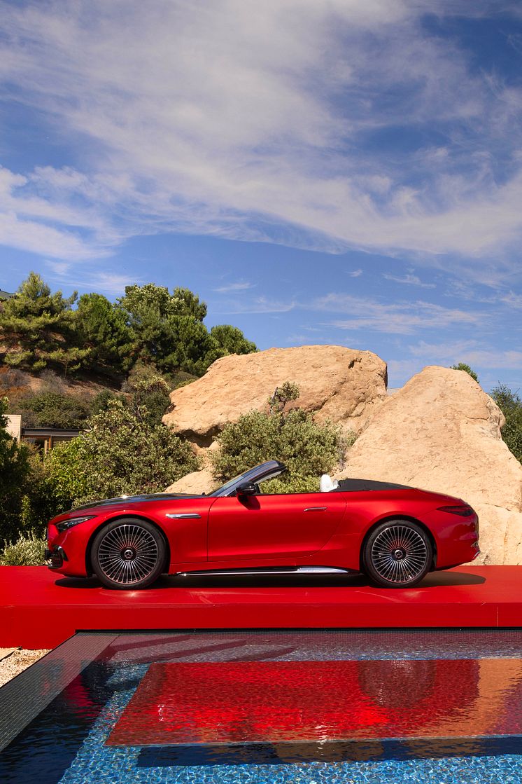 Mercedes Maybach SL 680 Monogram Series 