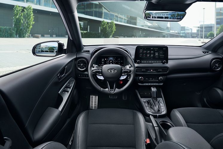 hyundai-kona-n-test-drive-sonic-blue-details-10