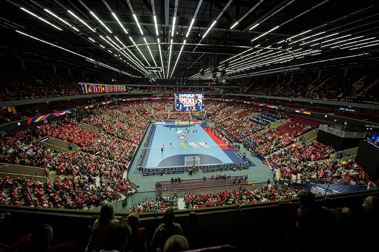 Handboll EM Malmö Arena Bobby Bannister.JPG