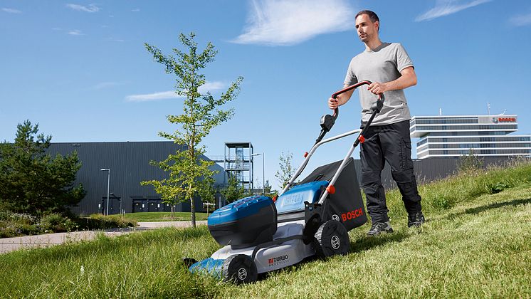 Lawnmower GRA 18v2-46_professional_aplication