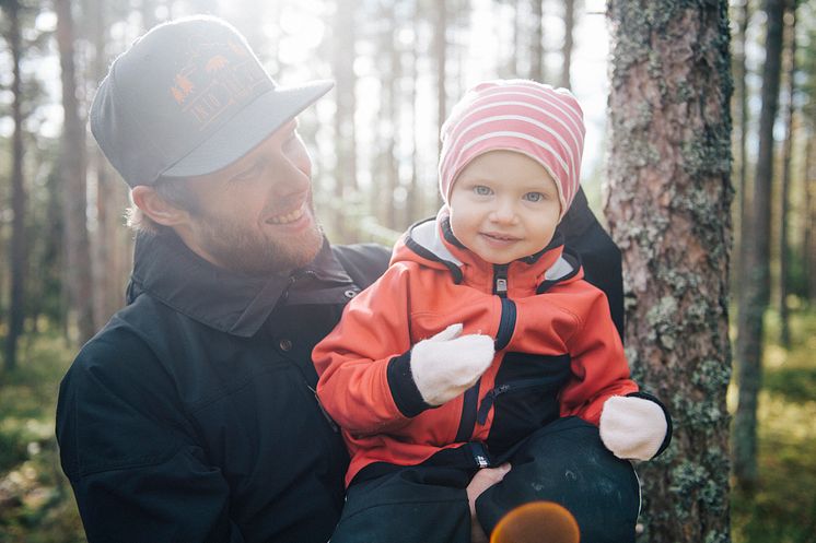 Familj i skog