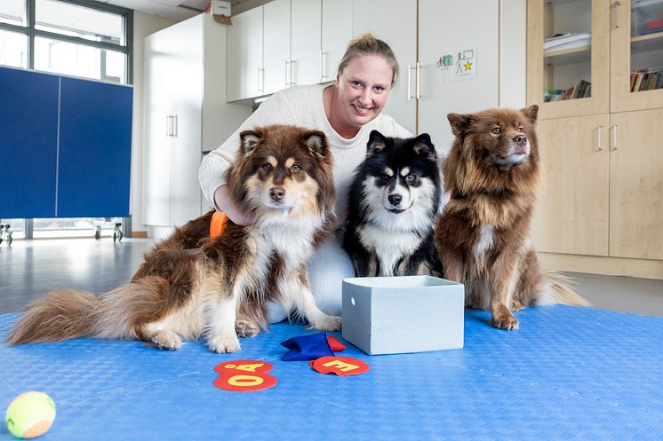 Cecilia Åkesson med Figge, Marshall och Oboy_ Foto Andre de Loisted