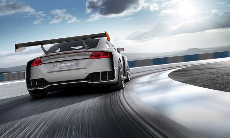 Audi TT clubsport turbo silver grey rear dynamic