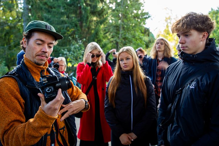 Ammattikuvaaja Harri Tarvainen toimi mentorina Canon Young People -ohjelmassa