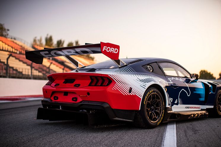 Mustang GT3 Barcelona test 2023 (1)